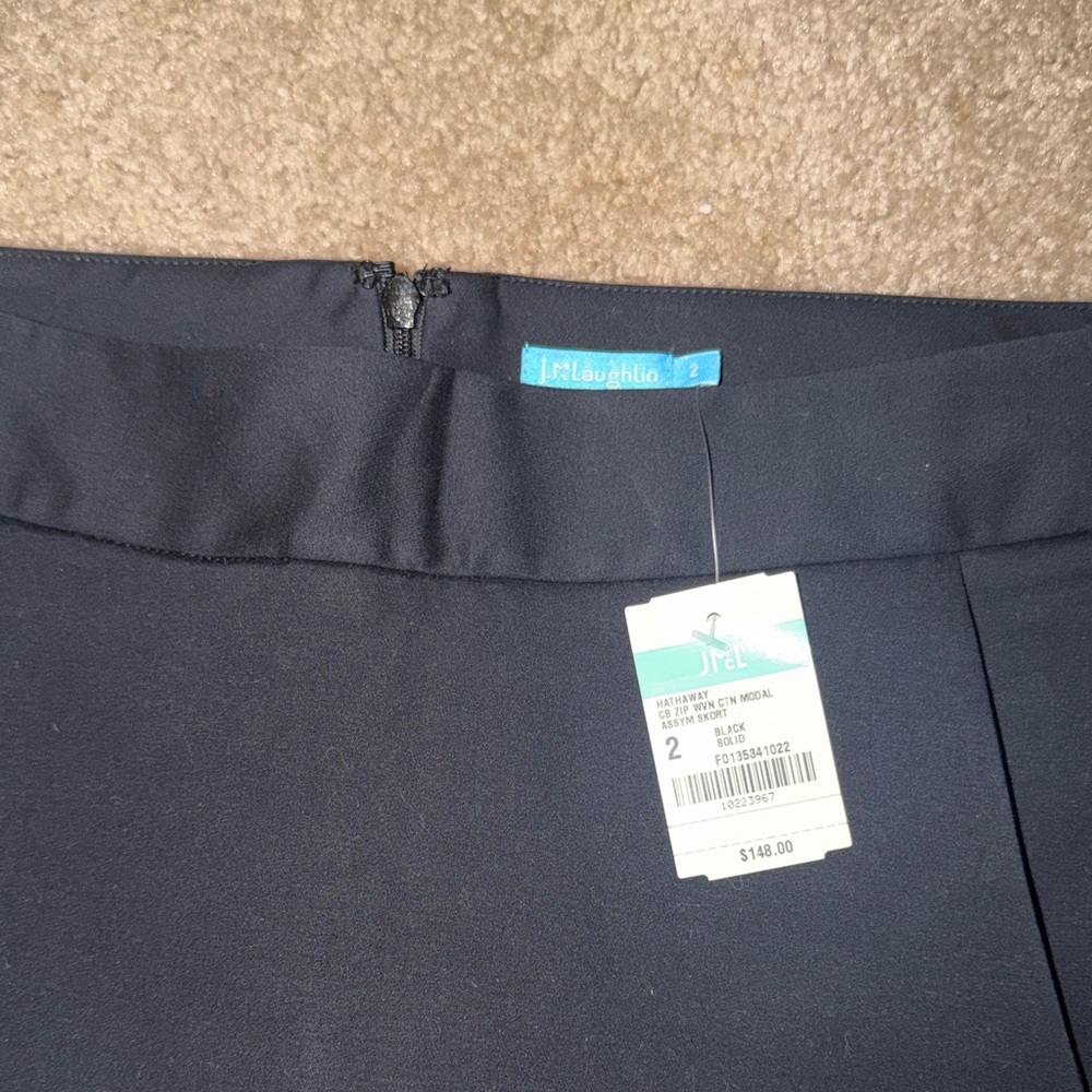 J. McLaughlin Black Skort - Picture 2 of 9